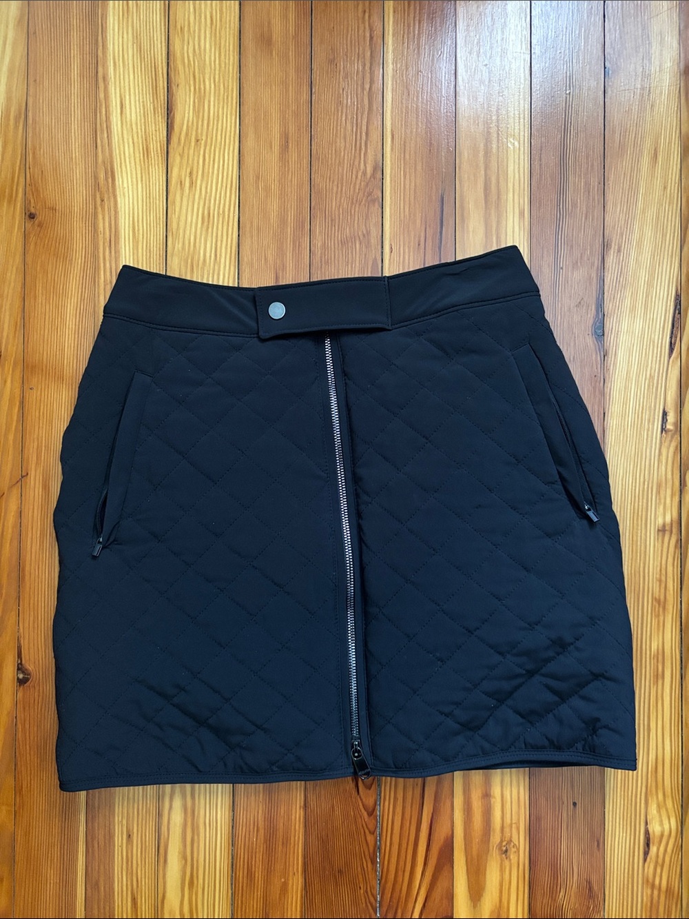 Athleta Black Quilted Zip-Front Mini Skirt